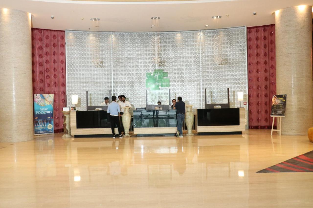 Holiday Inn Chandigarh Panchkula, An Ihg Hotel Екстериор снимка